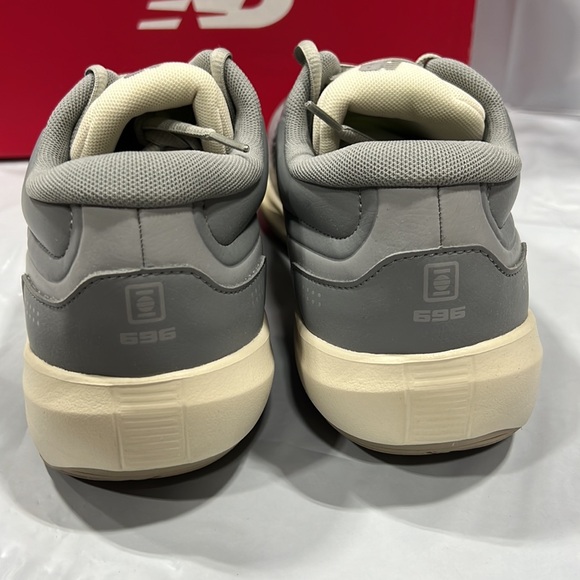 NIB - New Balance Men's 696v5 Tennis Shoes, Grey/ White - Size 11.5 - Picture 7 of 11